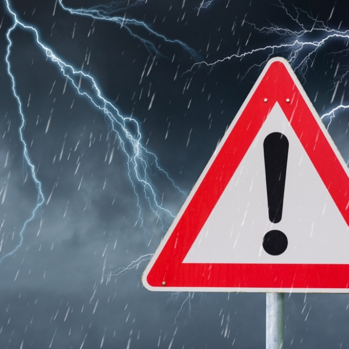 Dörfer von Schlamm überflutet! Hat das Wetter-Chaos heute endlich ein Ende?