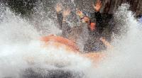 Für vier Besucher des Allou-Freizeitparks in Griechenland endete die Fahrt mit der Wildwasserbahn im Krankenhaus (Symbolfoto).