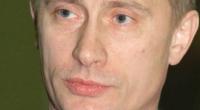 Putin schloss 1975 sein Jurastudium an der Staatlichen Universität Leningrad ab. Direkt nach dem Studium begann er seine Karriere beim sowjetischen Geheimdienst KGB.