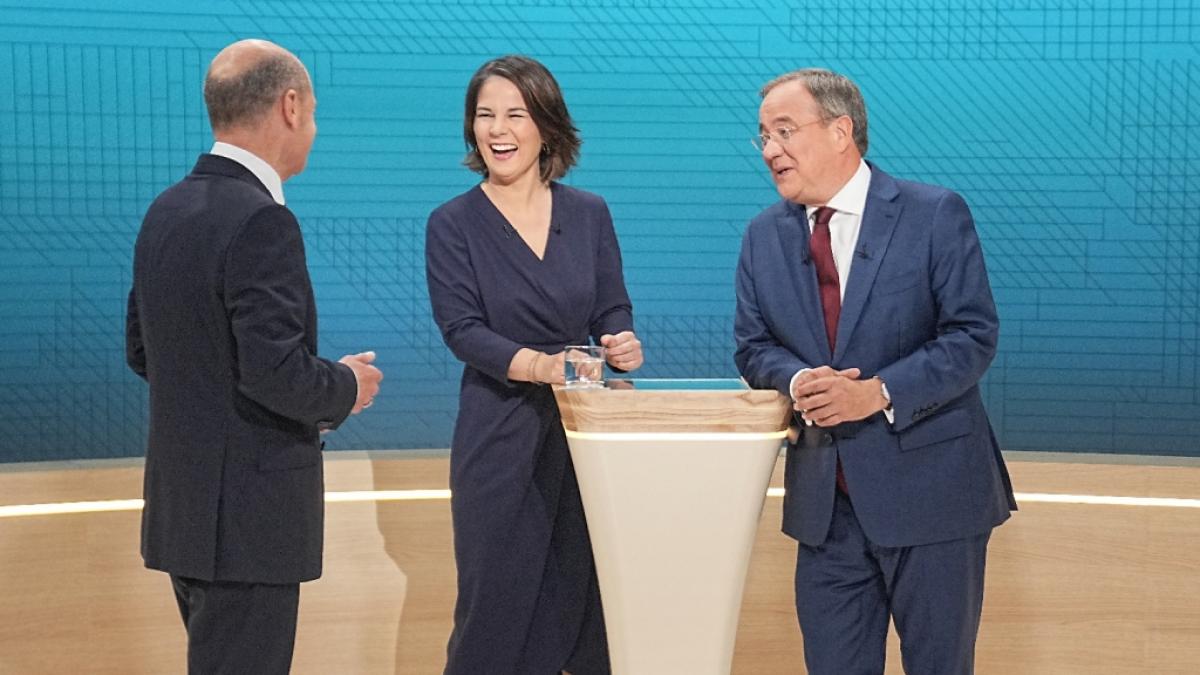 Olaf Scholz, Annalena Baerbock oder Armin Laschet (v.l): Wer w&auml;re der beste Kanzler bzw. die beste Kanzlerin? DAS sagen die Sterne! (Foto)