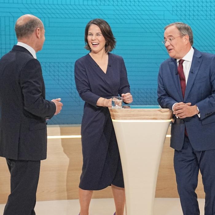 Laschet, Baerbock, Scholz im Astro-Check! WER ist der beste Kanzler?