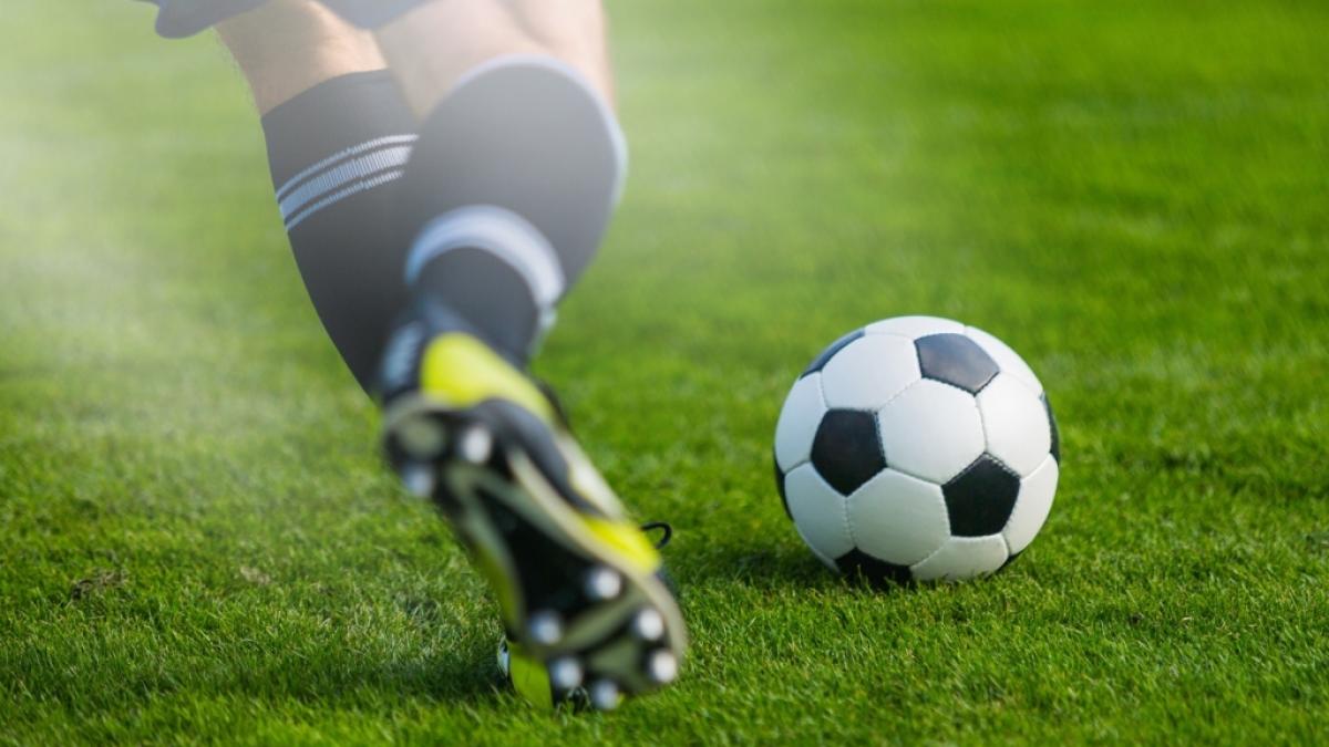 Aktuelle Fu&szlig;ball-Nachrichten lesen Sie hier auf news.de. (Foto)
