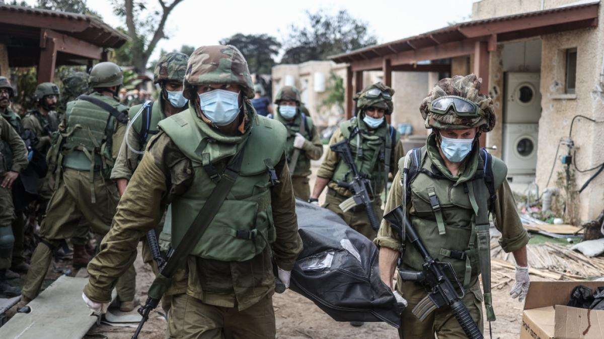 Im russischen Staatsfernsehen gibt jetzt ein Blogger Gro&szlig;britannien Schuld an dem Krieg zwischen Israel und Gaza. (Foto)