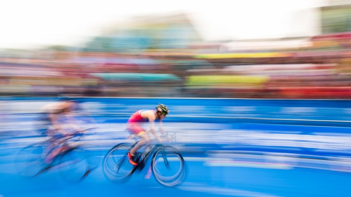 Beim Ironman in Hamburg gehen auch 2019 etliche Triathleten an den Start. (Foto)