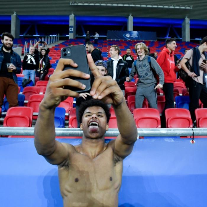 Glücklich vergeben an Rapperin Loredana! So lebt der DFB-Star