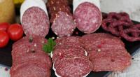Rewe ruft aktuell eine Salami aus seinem Sortiment zurück.