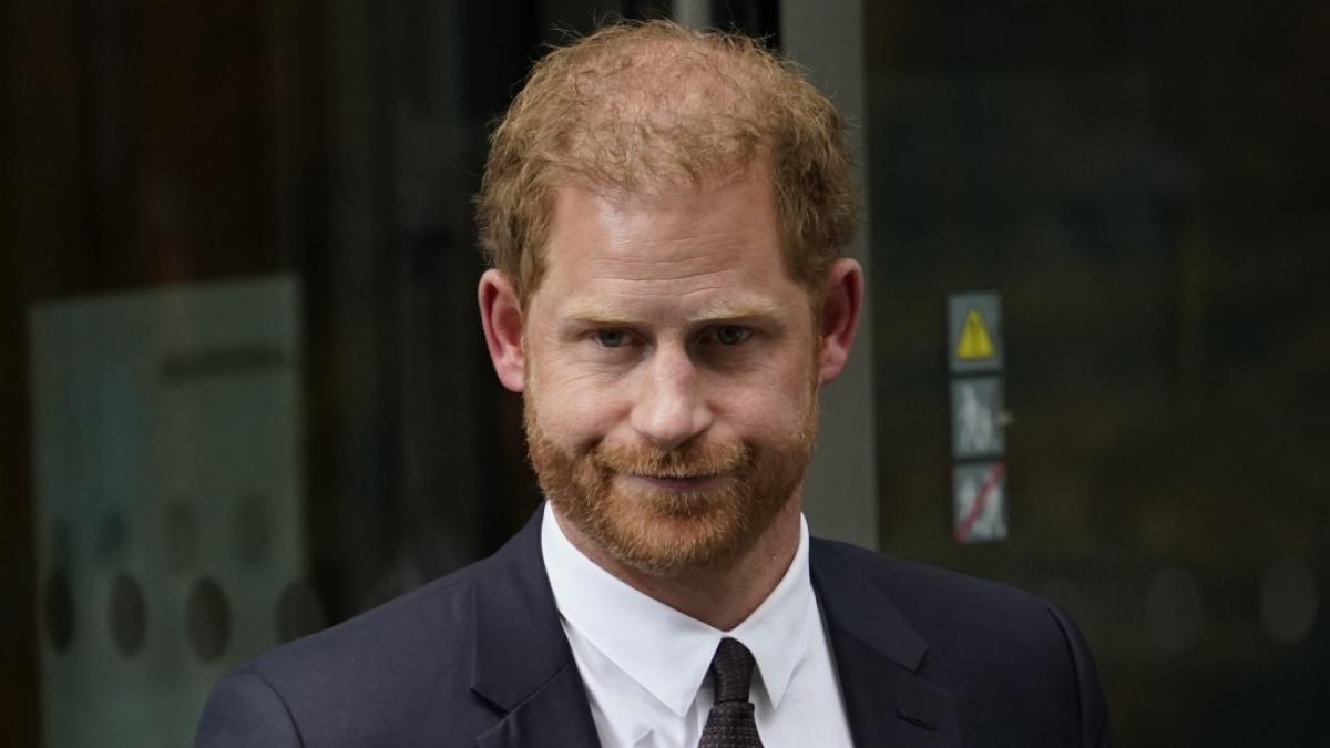 Tritt Prinz Harry fr&uuml;here Beziehungen mit F&uuml;&szlig;en? (Foto)