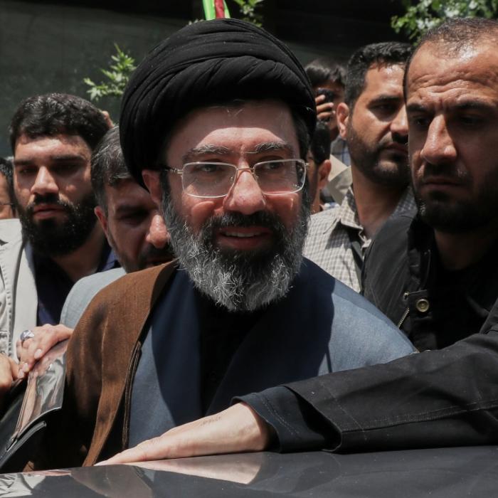 Irans neuer Ober-Mullah im Koma? Geheimbericht erschüttert das Regime