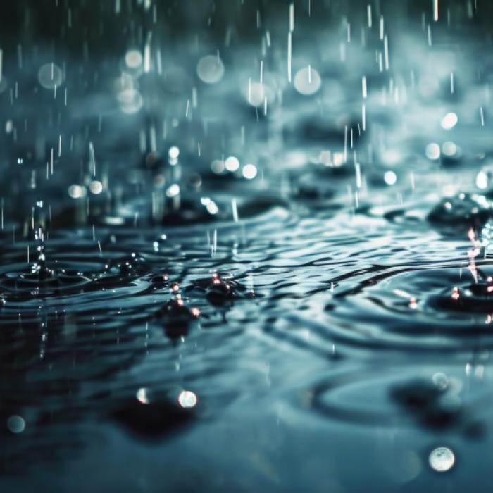 Brachiale Sturzflut gefilmt - Wassermassen fressen sich durch Urlaubsregion