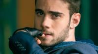 Julio Peña Fernández als Roi in der Netflix-Serie 