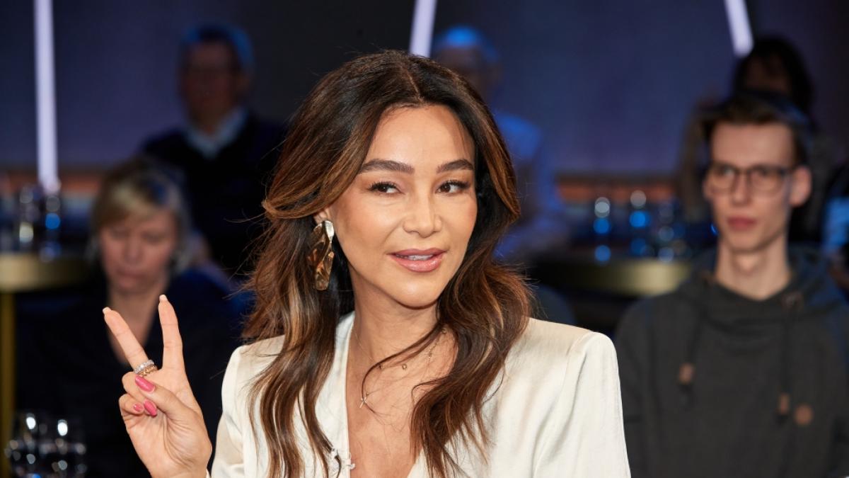 Verona Pooth nimmt mit sexy Bikini-Foto Abschied von Dubai. (Foto)