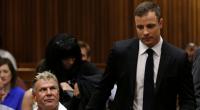 Mark Batchelor (unten links) beim Gerichtsprozess gegen Oscar Pistorius.