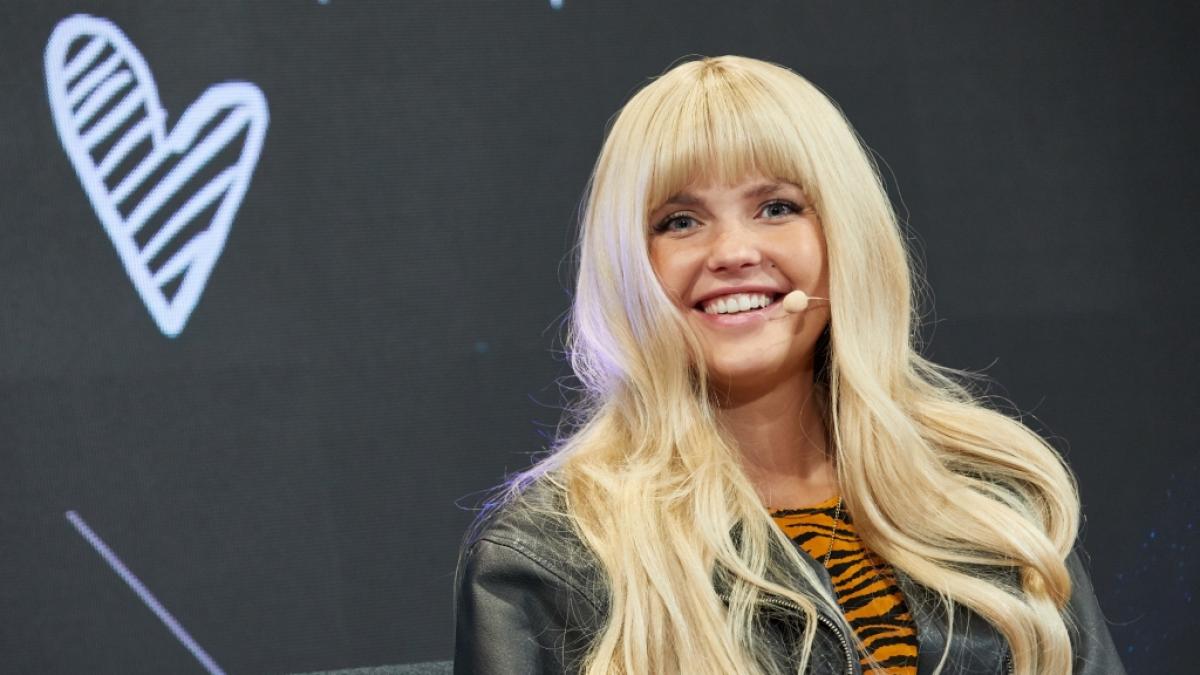 Bonnie Strange hat ihre eigene Nippel-Zensier-Methode. (Foto)