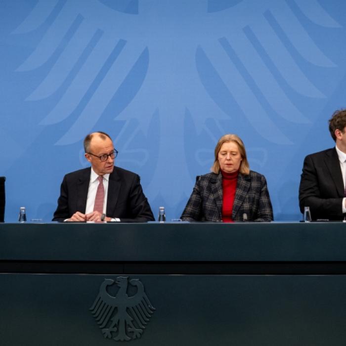 Keine Gespräche mit Putin, Schutz vor Stromausfällen - Merz-Regierung will anpacken