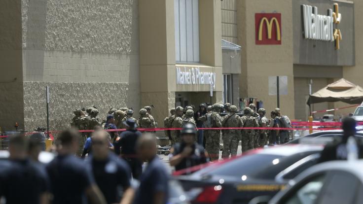 In einem Einkuafszentrum in El Paso hat ein Mann mehrere Menschen erschossen.