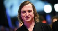 Lars Eidinger hat privat sein Glück mit Frau und Tochter gefunden.