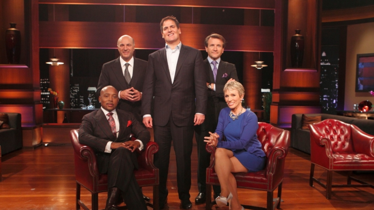 Die Investoren von "Shark Tank" (v.l.):&nbsp;Daymond John,&nbsp;Kevin O'Leary,&nbsp;Mark Cuban,&nbsp;Robert Herjavec,&nbsp;Barbara Corcoran. (Foto)