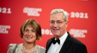 Norbert Röttgen (CDU) und seine Frau Ebba Herfs-Röttgen im Jahr 2021 bei der Preisverleihung des 