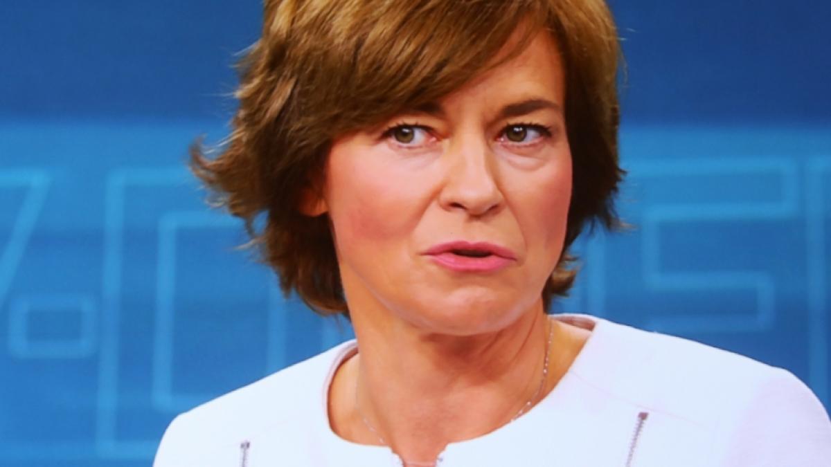 Maybrit Illner freut sich auf eine neue Talkrunde. (Foto)