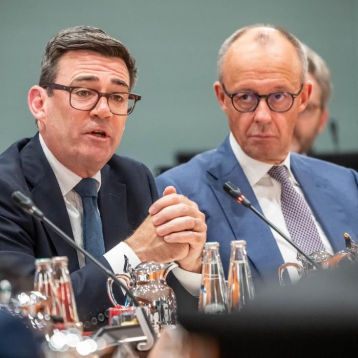Brisante Behauptung über AfD in Privatgespräch – Kanzler in Erklärungsnot