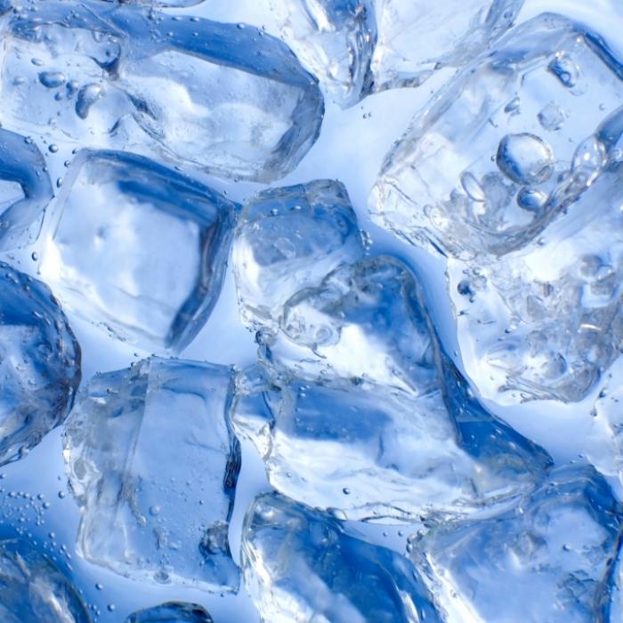 Sie überlebte nur knapp! Horror-Eltern zwingen Tochter (5) zu dreistündigem Eisbad