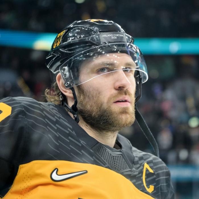 So lebt der deutsche Eishockey-Star mit seiner Frau