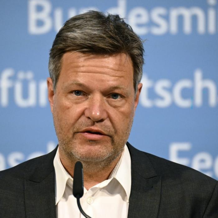 Sofortiger Gas- und Öl-Stopp gefordert! DAS wären die Folgen für Deutschland
