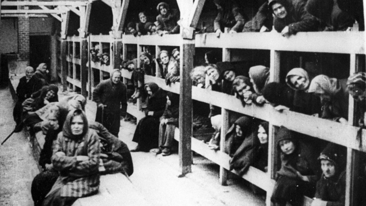 H&auml;ftlinge im KZ Auschwitz-Birkenau. (Foto)
