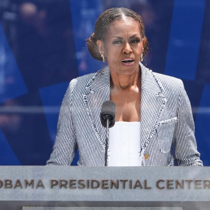 UFC-Kämpfer liefert absurde Ausrede für Beleidigung der früheren First Lady