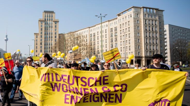 Ein Volksbegehren hat sich in Berlin die Enteignung von Wohnungskonzernen auf die Fahnen geschrieben.