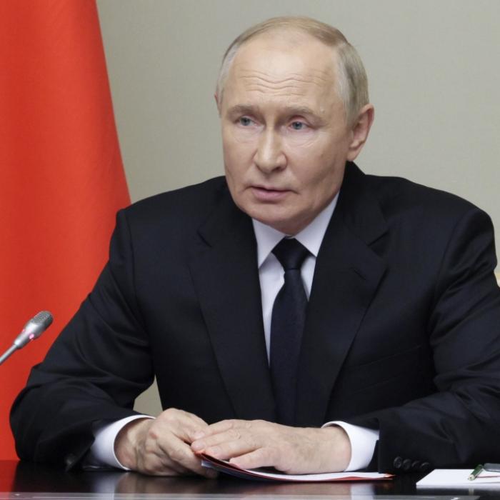 Kreml-Chef plötzlich nervös: Zappel-Auftritt enthüllt Putins wahre Gefühle