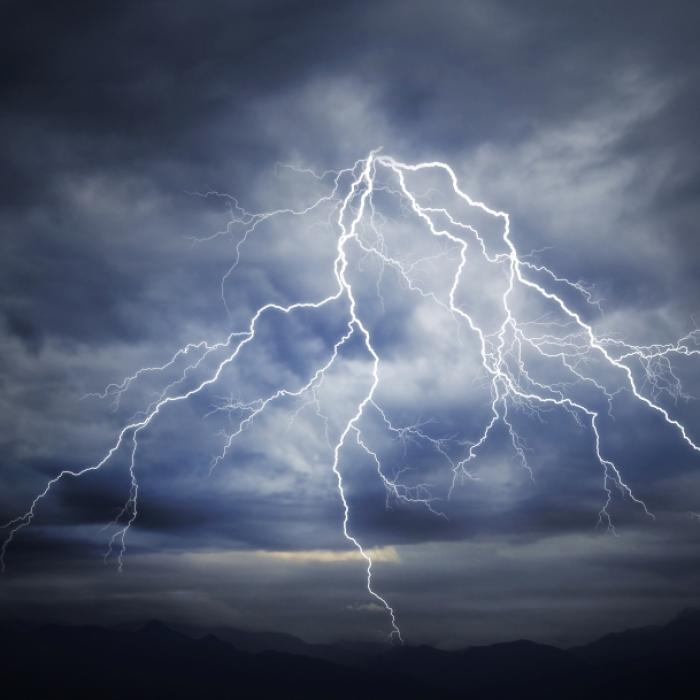 Sturzfluten, Schlammlawinen und Co.! Meteorologen warnen vor Horror-Gewittern