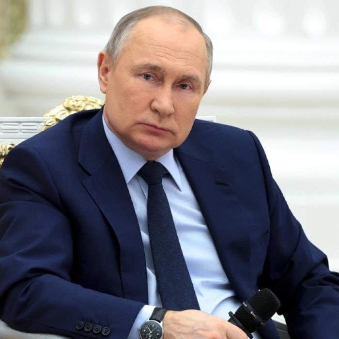 Schock-Video! Schweden-Granatwerfer sprengt Putins Millionen-Panzer