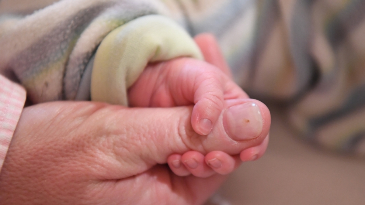 Eine Frau, die seit Jahren im Koma liegt, bringt pl&ouml;tzlich ein Baby zur Welt. (Symbolbild) (Foto)