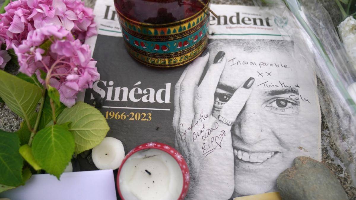 Die Todesursache von Sinead O'Connor (gestorben im Juli 2023) wurde durch einen Gerichtsmediziner enth&uuml;llt. (Foto)