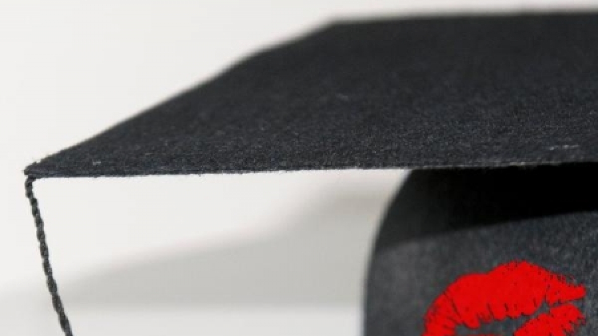 Keine einfache Beziehung steht einem Professor bevor, der sich in seine Studentin verliebt. (Foto)