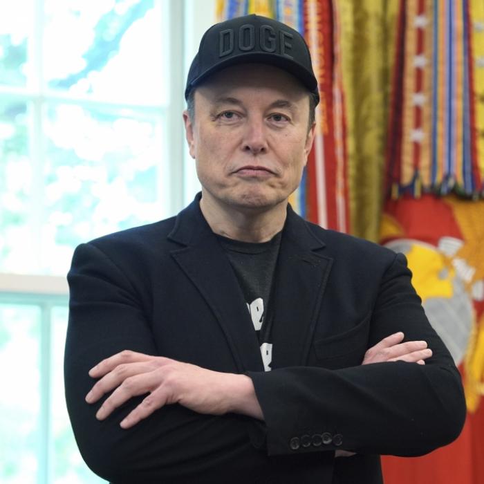 Ihm drohen Milliardenverluste durch Trump - Tesla-Chef bangt wegen dieser Klausel