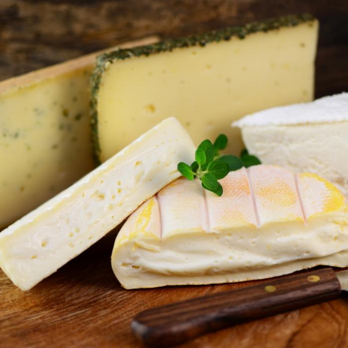 Mit E.coli-Bakterien verseucht! Hände weg von diesem Käse