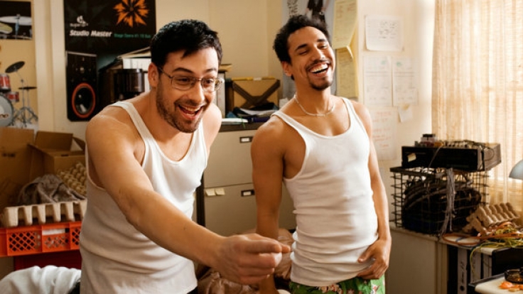 Vertreiben sich ihr Leben lieber mit Blödeleien als Arbeit: Die Berliner Musiker Otis und Eddy alias Sido und B-Tight.