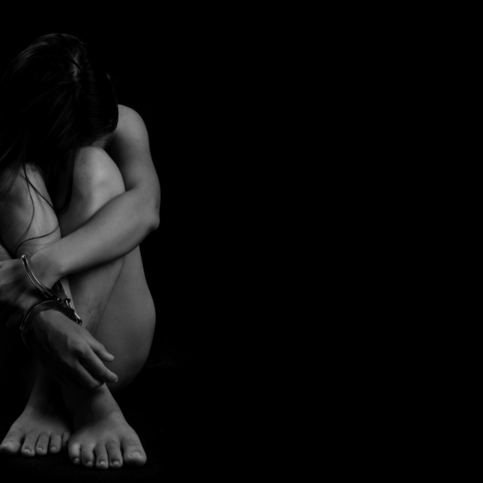 Mädchen (16) von drei Männern vergewaltigt