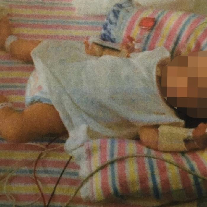 Schock-Foto! DIESES Kind ist bereits 19 Monate alt