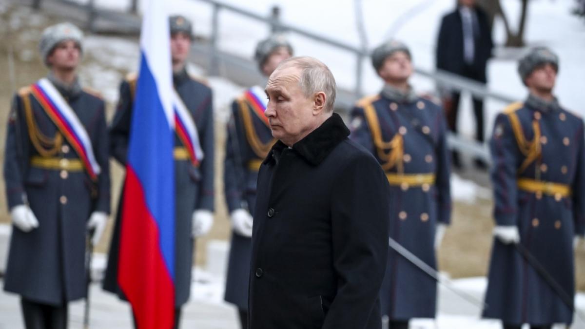 Bei Wladimir Putins Besuch in Wolgograd wurde am vergangenen Donnerstag mehrfach ein UFO am Himmel gesichtet. (Foto)