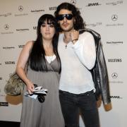 Können heute über solche alten Aufnahmen nur lachen: Schauspieler Manuel Cortez und Miyabi Kawai während der Mercedes-Benz Fashion Week 2009.