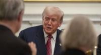 Donald Trump erklärt, dass die Demokraten die Epstein-Akten gefälscht und seinen Namen eingefügt haben.