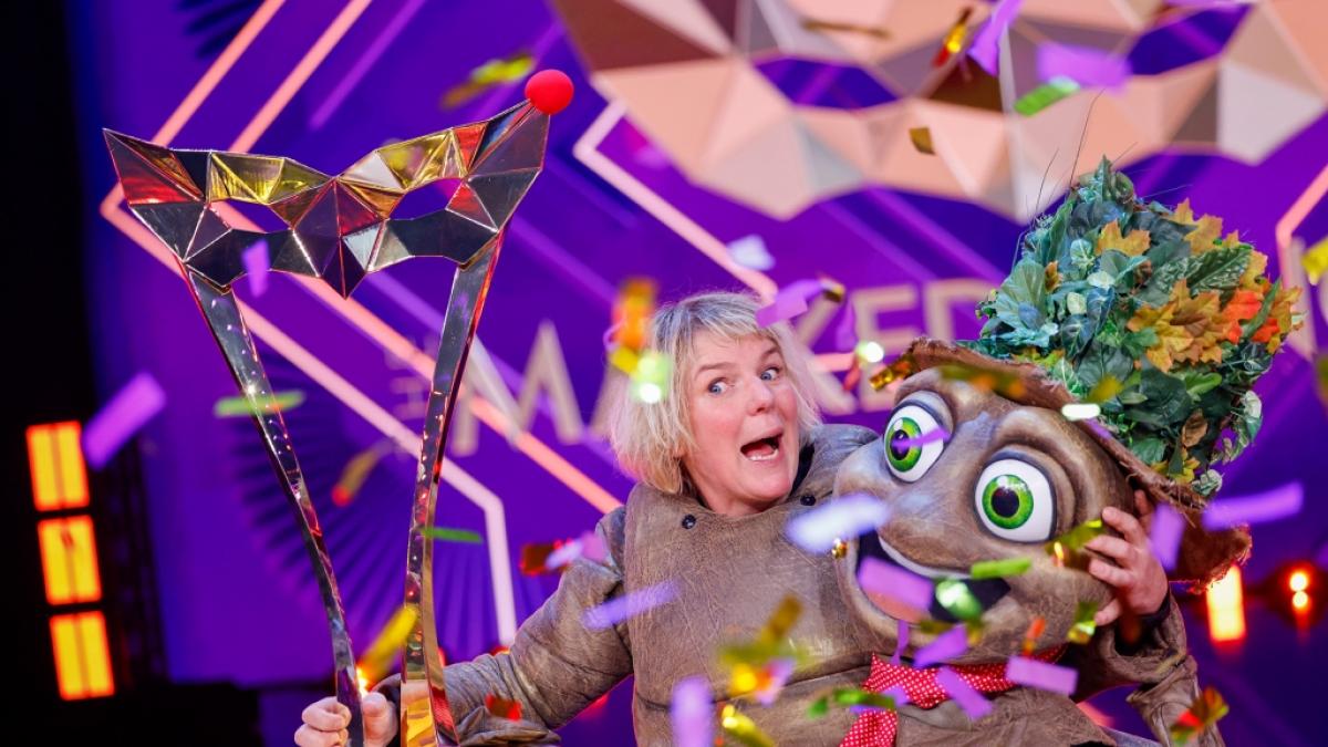 Mirja Boes holt als Floh bei "The Masked Singer" den Sieg. (Foto)