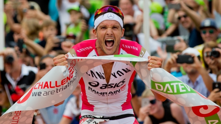 Jan Frodeno hat Wort gehalten und den Weltrekord bei der Challenge Roth 2016 um fünf Minuten unterboten.