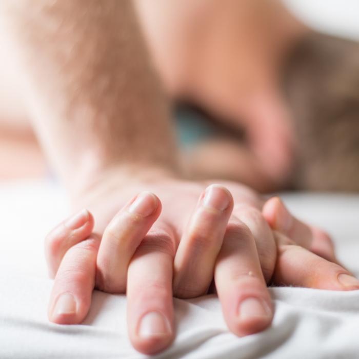 3 Tage Dauerständer! Mann nimmt Sex-Pille für Zuchtbullen