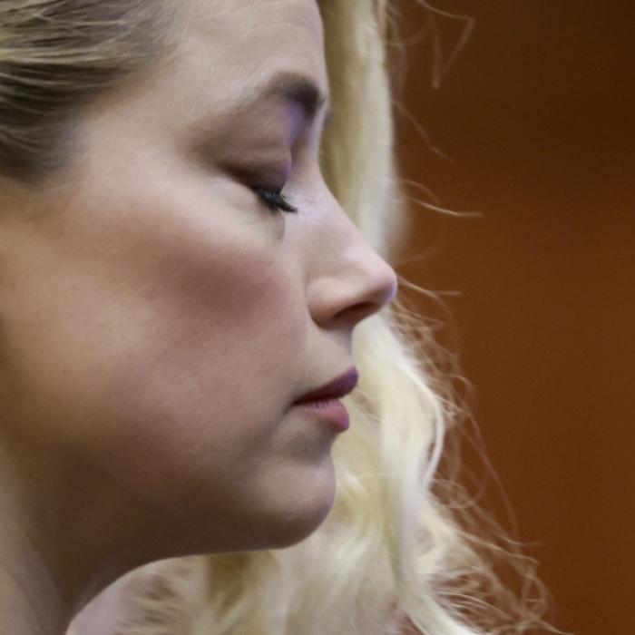 Amber Heard ruiniert! Depp feiert Sieg über Ex-Frau im Pub