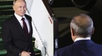 Aufnahmen von Wladimir Putins Ankunft in Aerbaidschan werfen Fragen auf: Wieso sieht der Kreml-Chef plötzlich so prall und jugendlich aus?