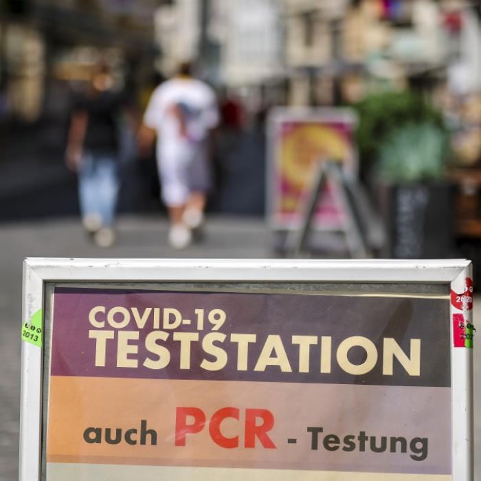 Maskenpflicht, Tests, Quarantäne! Das sind die aktuellen Regeln in den Urlaubsländern